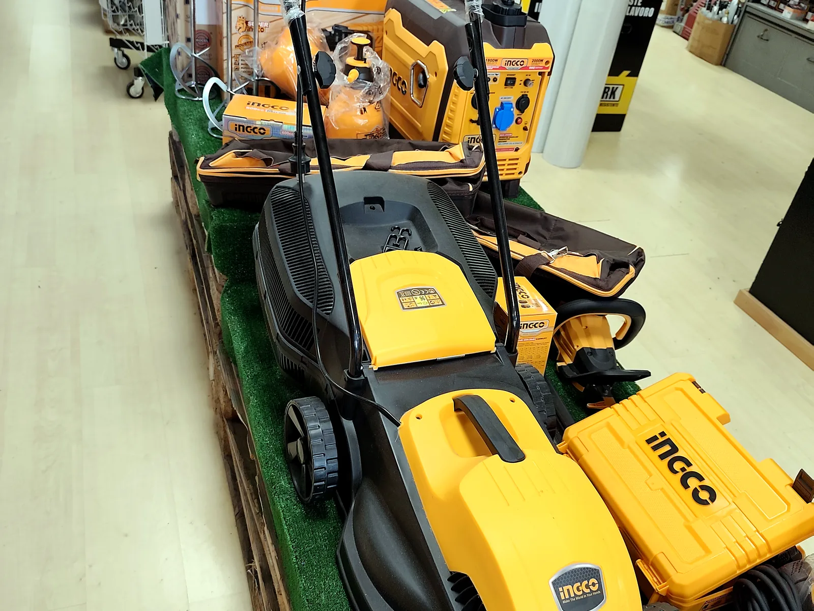 Rasaerba Elettrico DA 1600W (45l)